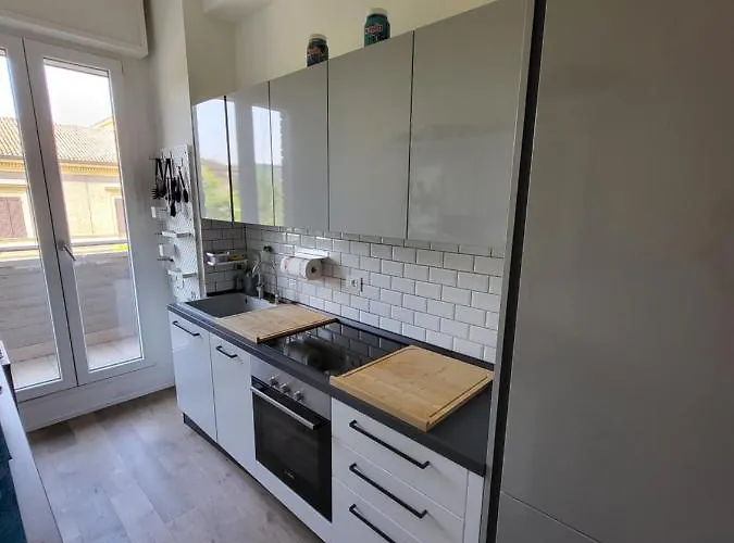 Big Terrace アパート モデナ